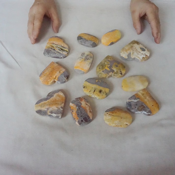 2.2LB 13Pcs Natural Bumble Bee Jasper Quartz Crystal Heart Palm Stone Healing