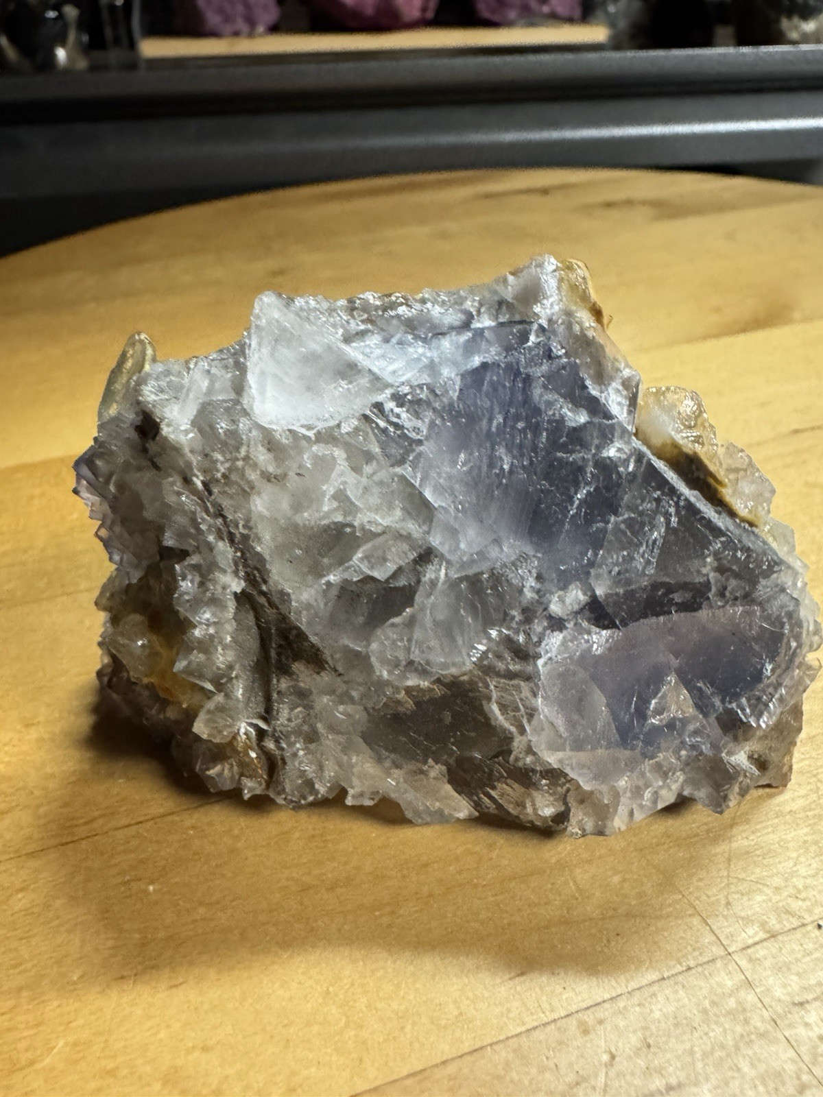 7118 Raw Fluorite Multiple Records Uv Reactive 2.0”T 2.3”W 3.4”L Wt. 10 Oz.