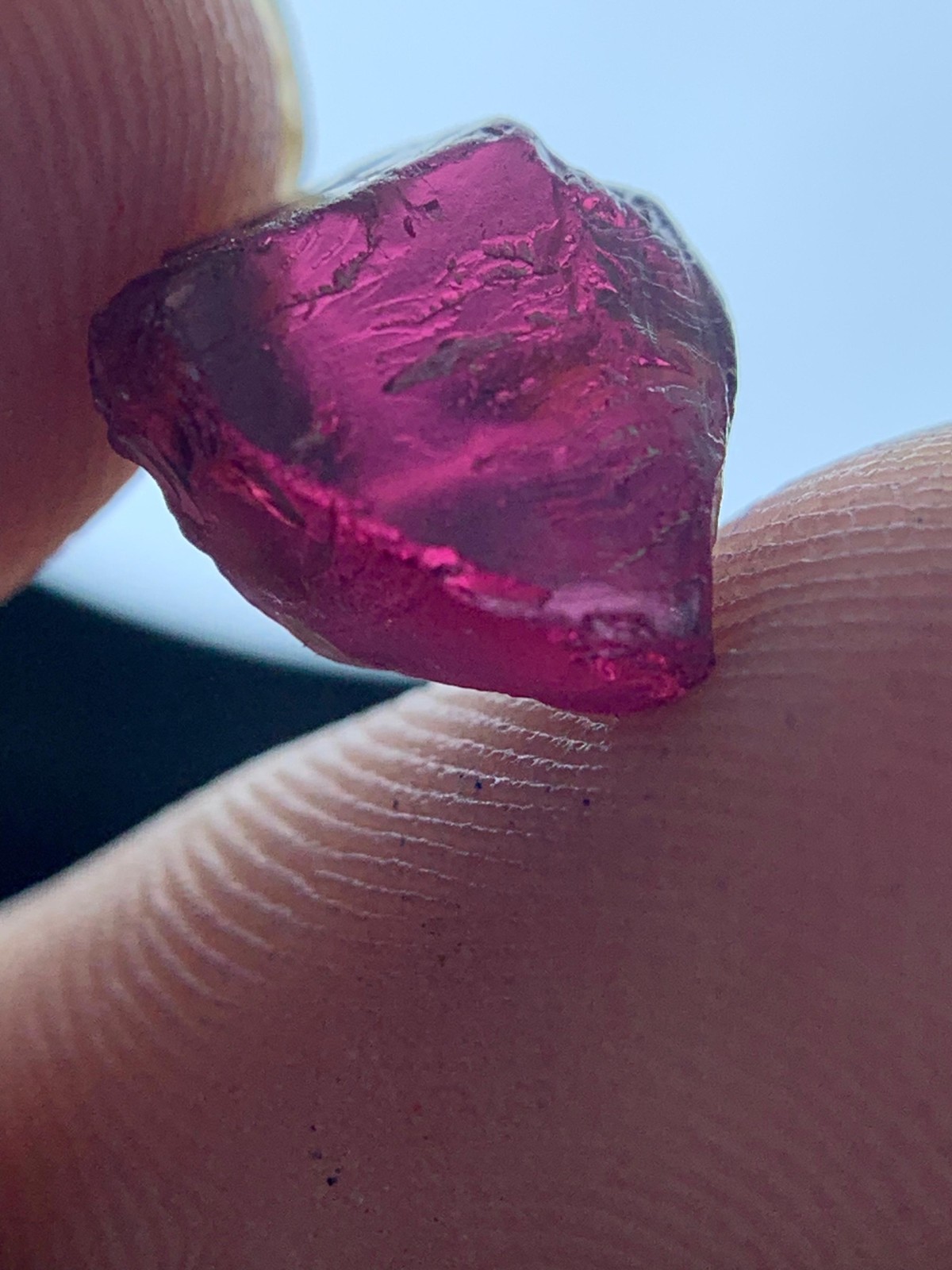 3 Crts Gorgeous Facet Grade Nice Hot Purple Umbalite Garnet For Cutting