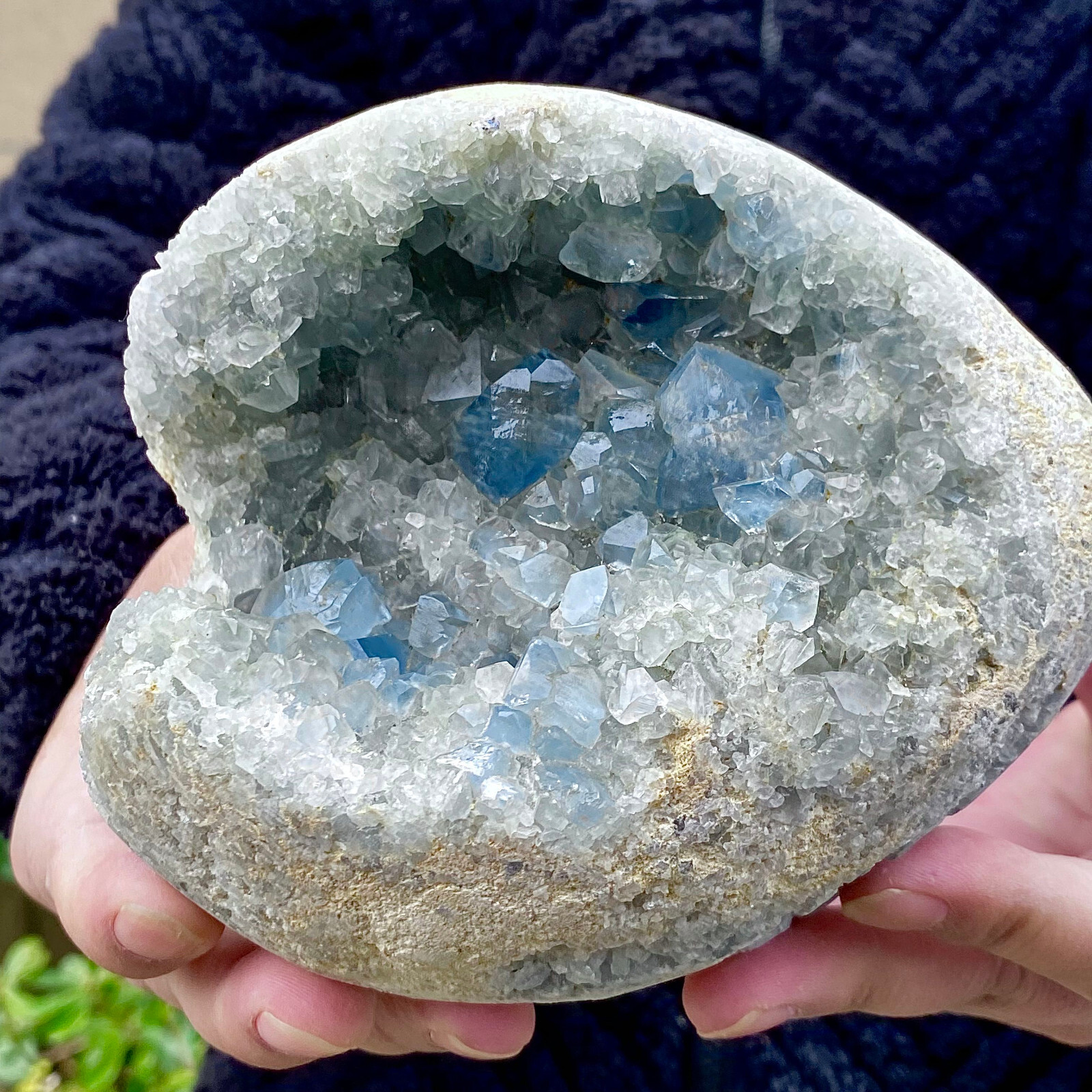 5.98LB Top natural blue crystal cave quartz crystal cave mineral specimens