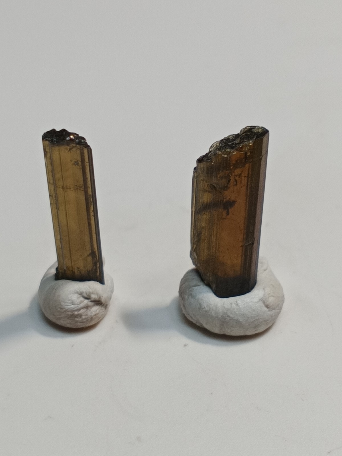 Green Natural Epidote Mineral X24