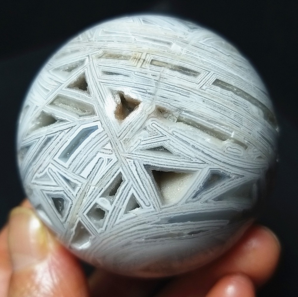 RARE 206.8G 54mm Natural Grid Agate Stone Geode Sphere Ball Healing A4880