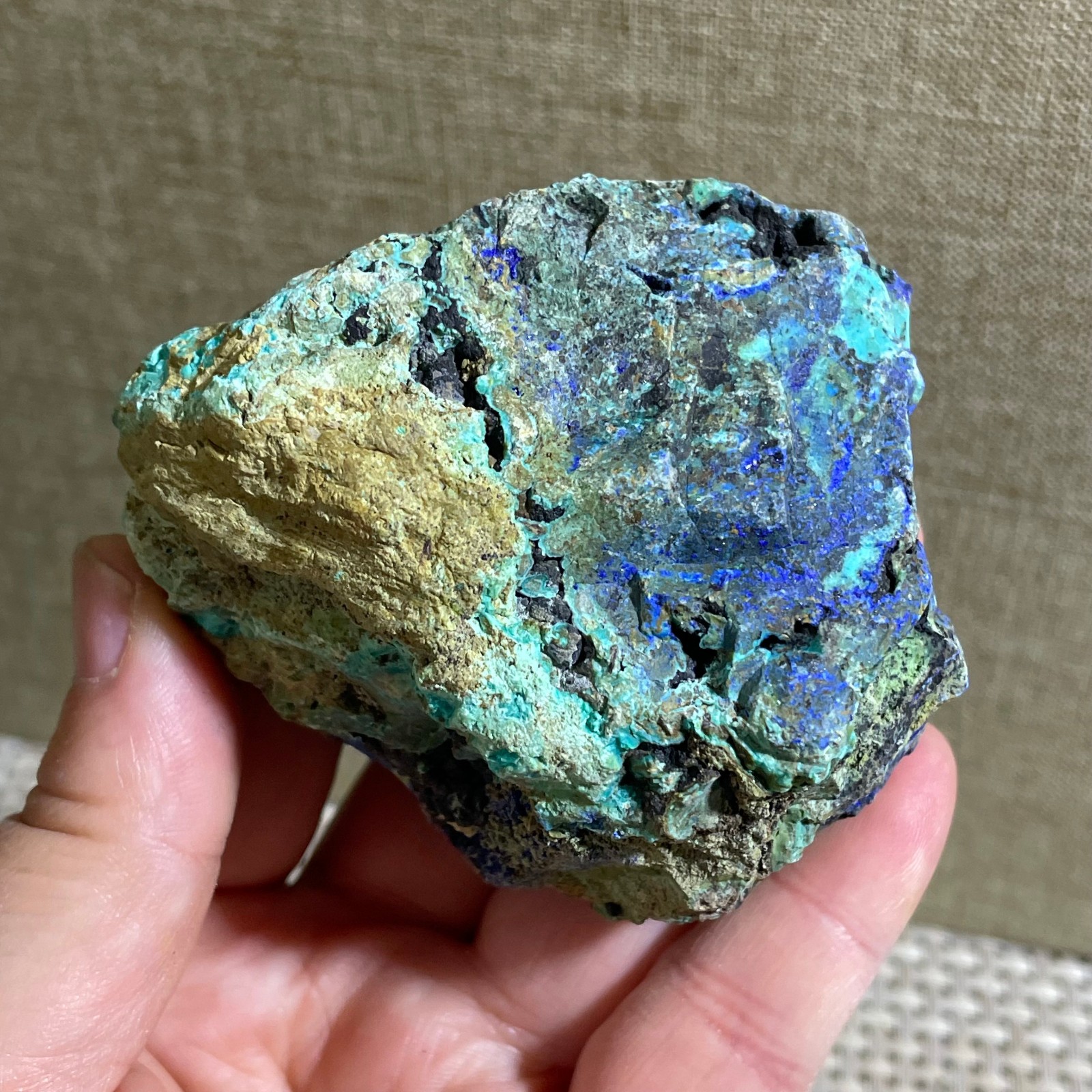 Restoration of Blue Copper Ore Quartz Mineral Samples 149g