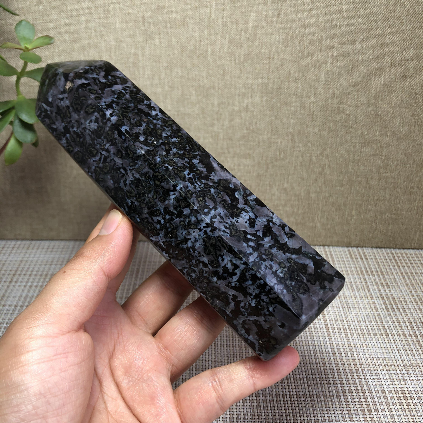 675g Natural Fireworks Stone Crystal Wand Point Healing free standing A2886