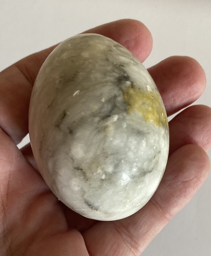 Marble or Alabaster Specimen Polished Egg Shaped 2-1/2in L x 1-5/8in D
