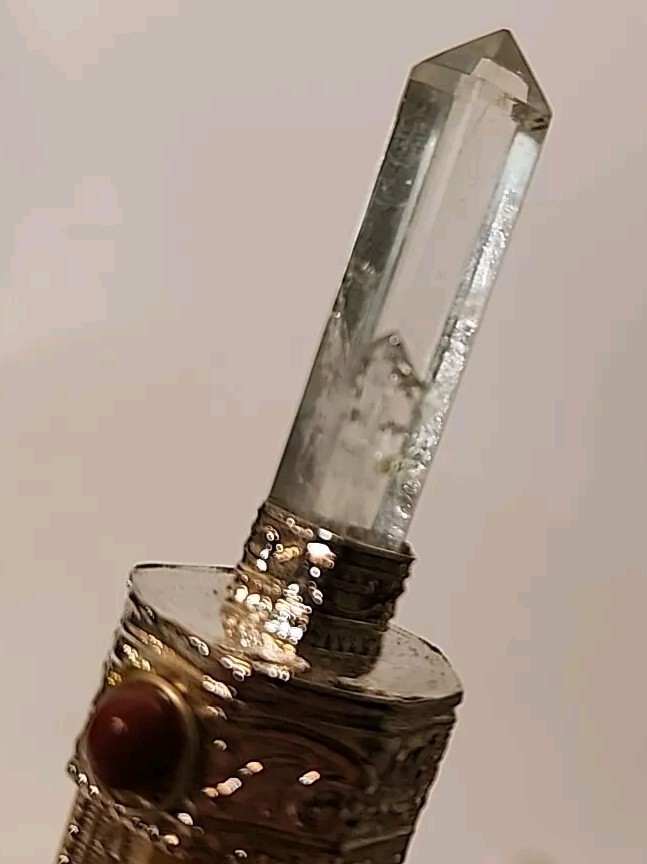 6″ Golden Quartz Reiki Chakra Healing Wand With 7 Chakra Stones And Quartz Lazer