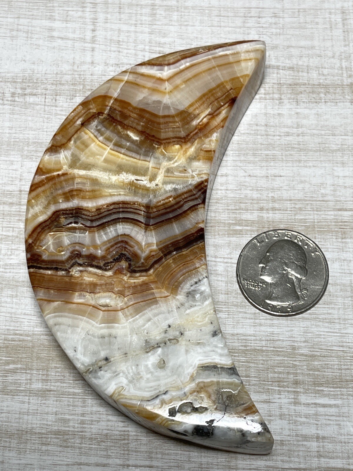 BANDED ONYX MOON – Mineral Calcite Carving Lunar Crystal Witch Stone Brown White