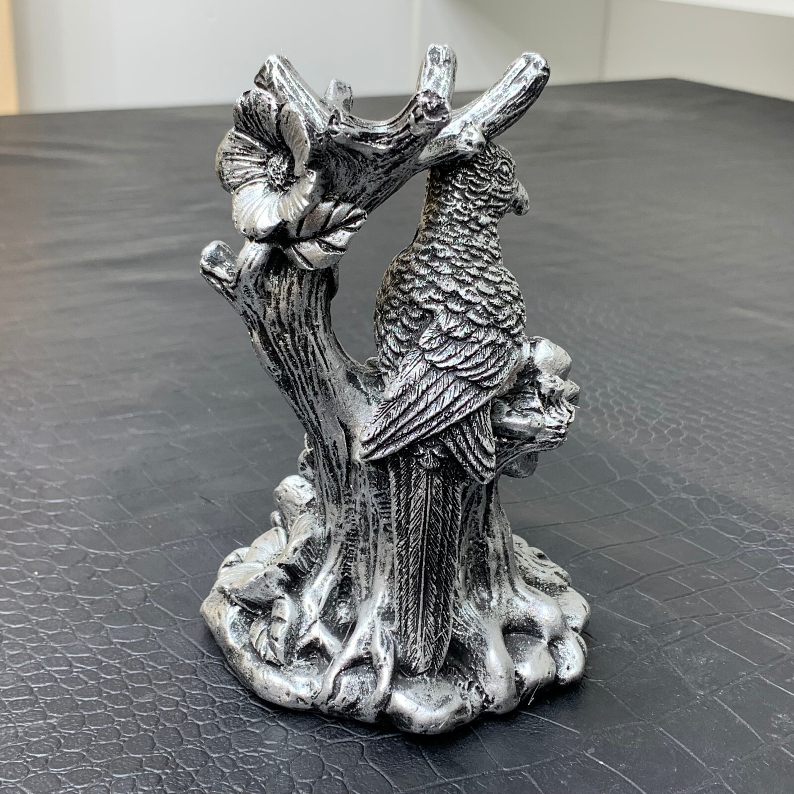 Bird Sphere Resin Holder Stand Base Crystal Ball showing stand C114