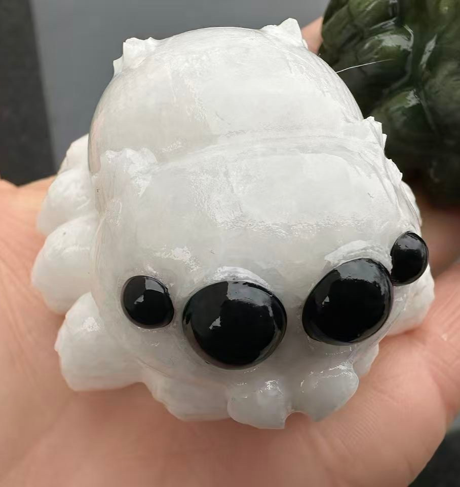 1pc Natural White Jade Quartz Carved Spider Skull Crystal Reiki Decor Gift
