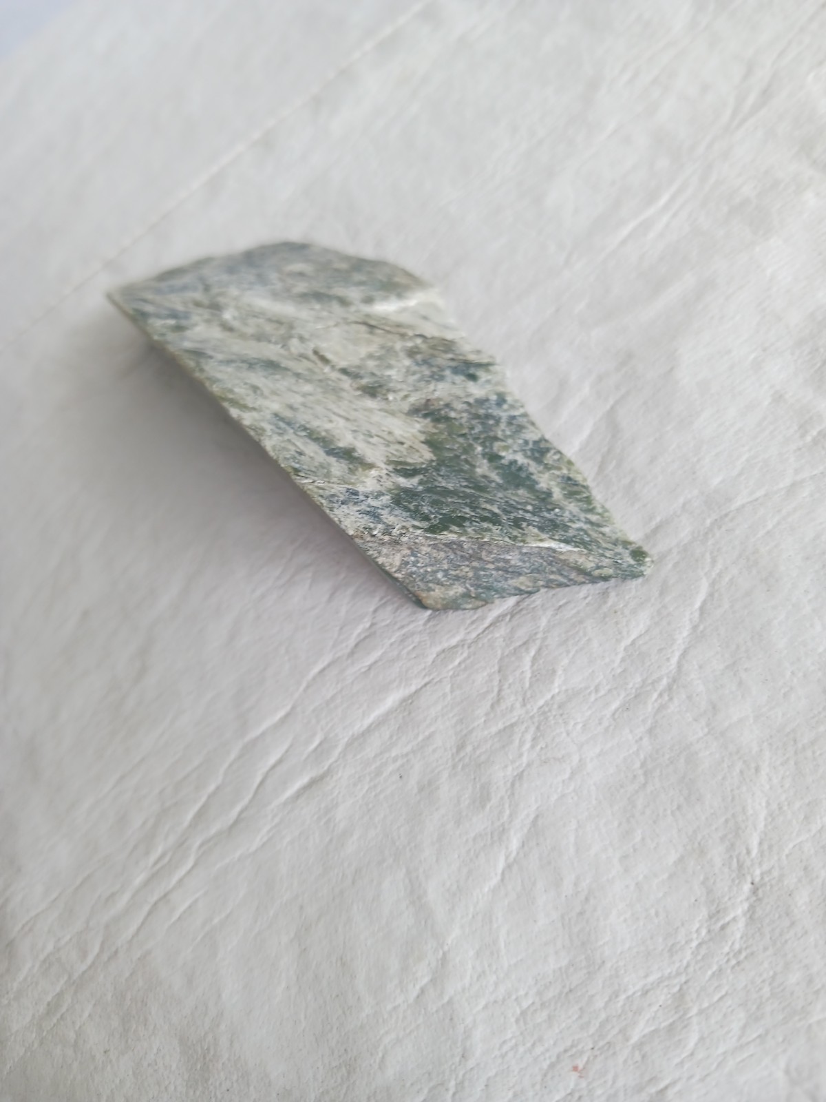polished Green Nephrite Jade Stone Slab Wedge Shape #153g 5.25″ X 1.75″ X 1″