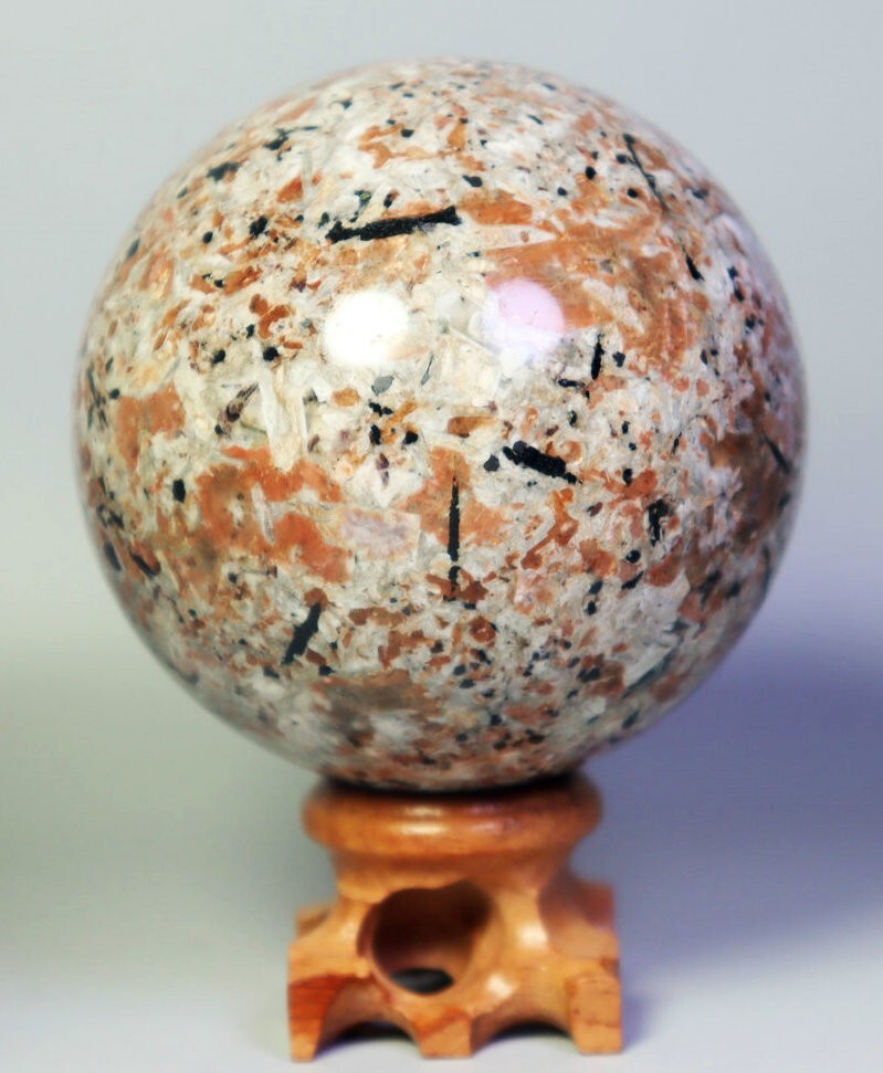 67mm Natural Maple leaf Red Granite Quartz Crystal Sphere Ball Healing / Stand
