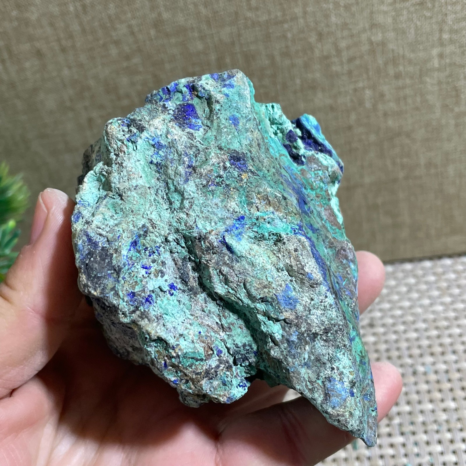 Restoration of Blue Copper Ore Quartz Crystal Mineral Samples 350g