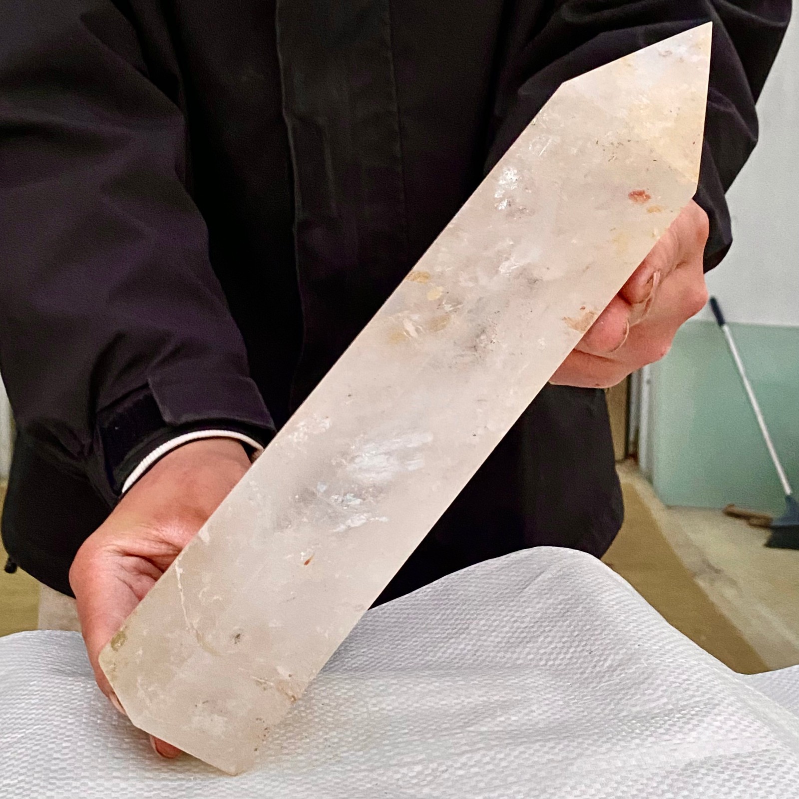 4.1LB Large Natural Clear Quartz Crystal Wand Point Obelisk Specimen Reiki