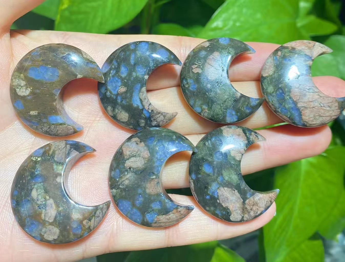 10PCS Natural Mixed material moon palm Reiki Crystal Quartz Healing Decorate