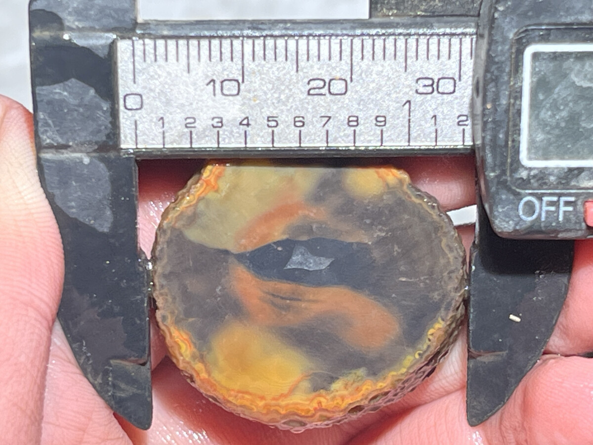 1Pair China Agate Hebei xuanhua natural Crystal Geodes collectible 28g D088