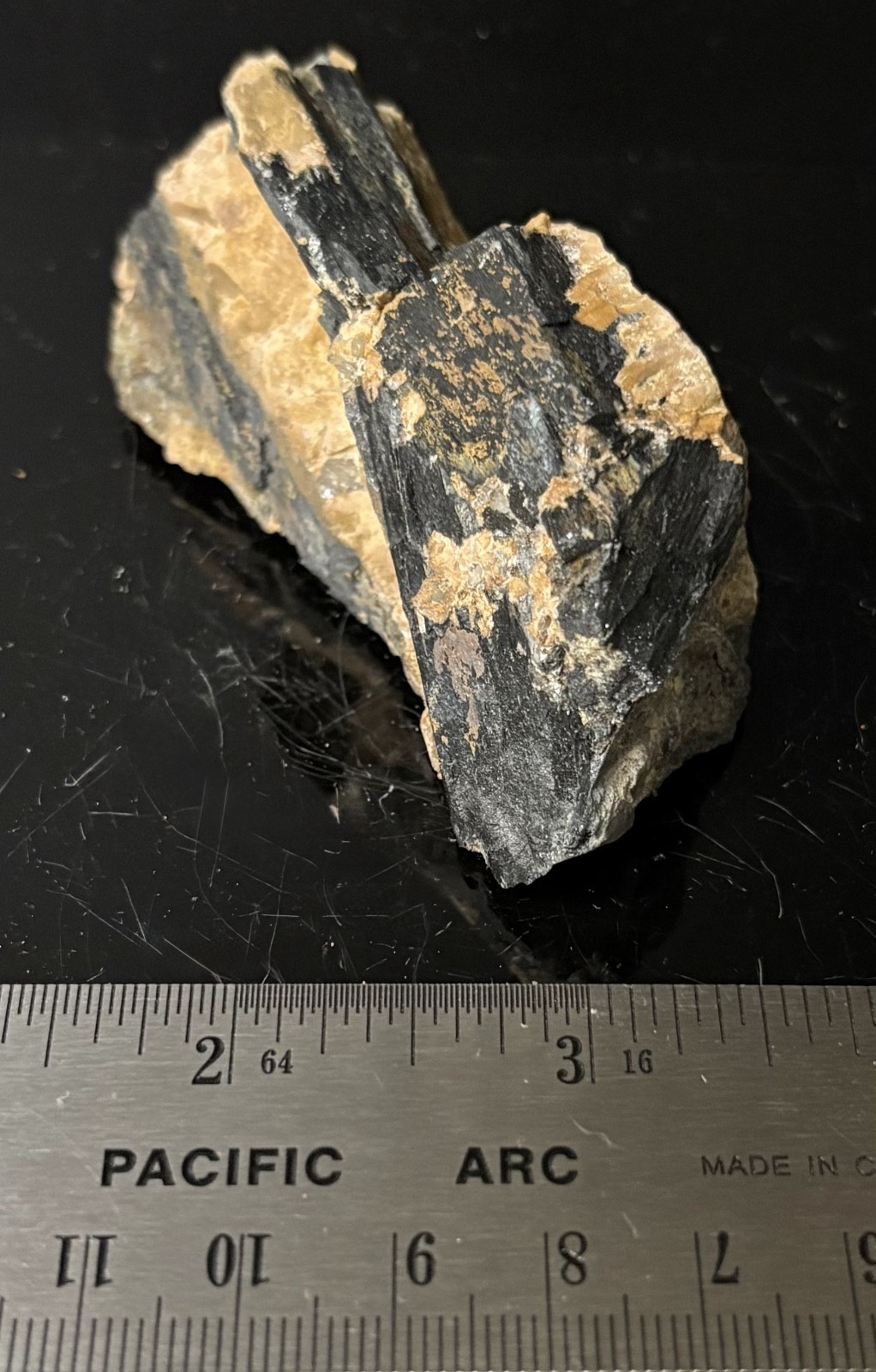 Arfvedsonite with Anorthoclase – Moonstone Quarry, Wisconsin, USA