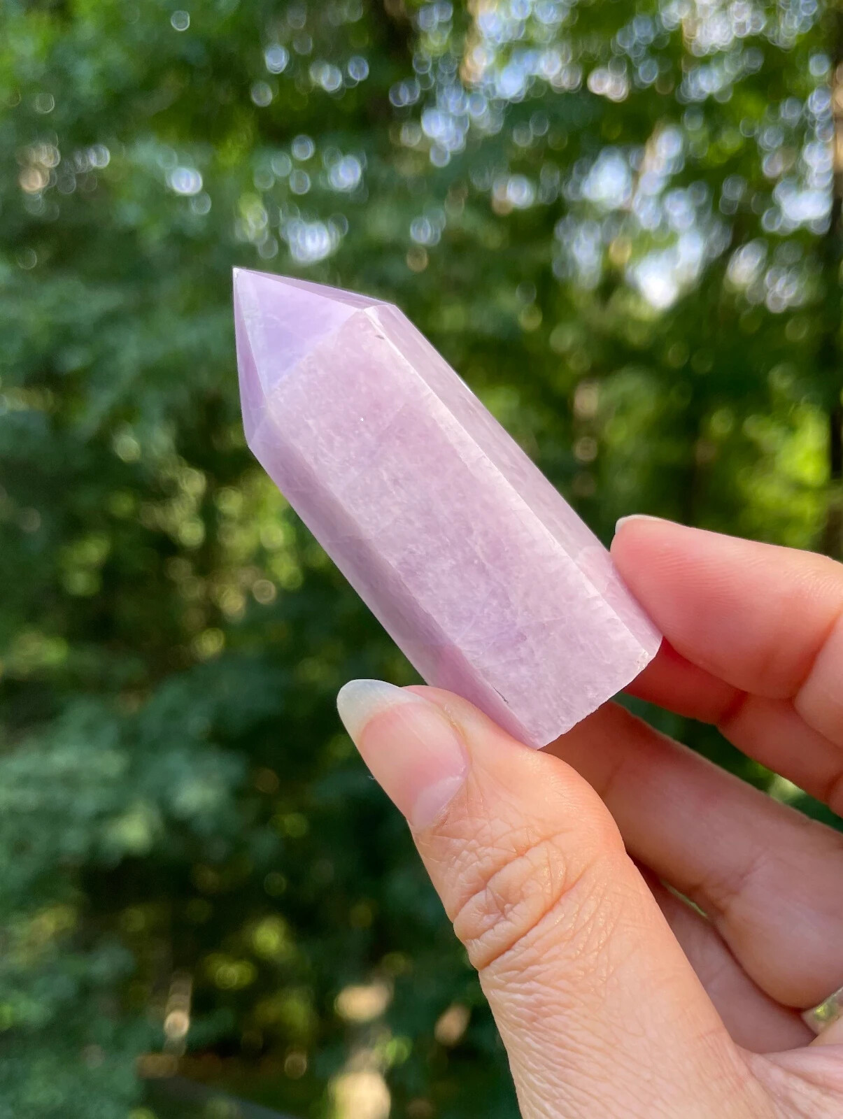 Awesome Lilac Purple Kunzite Point *Flashy *Stone of Emotion *Peace *Calmness