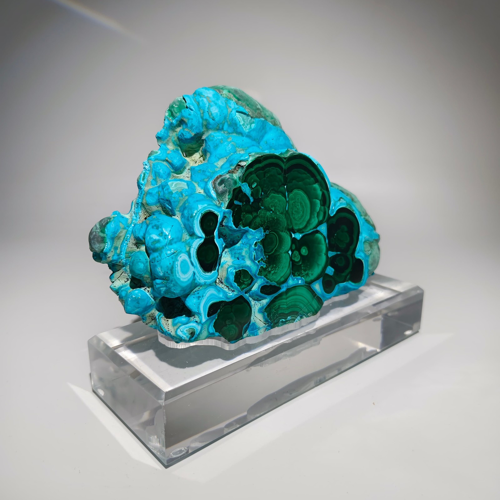 3.63LB Rare Natural Silicon Malachite Quartz Crystal Mineral Specimen + Stand