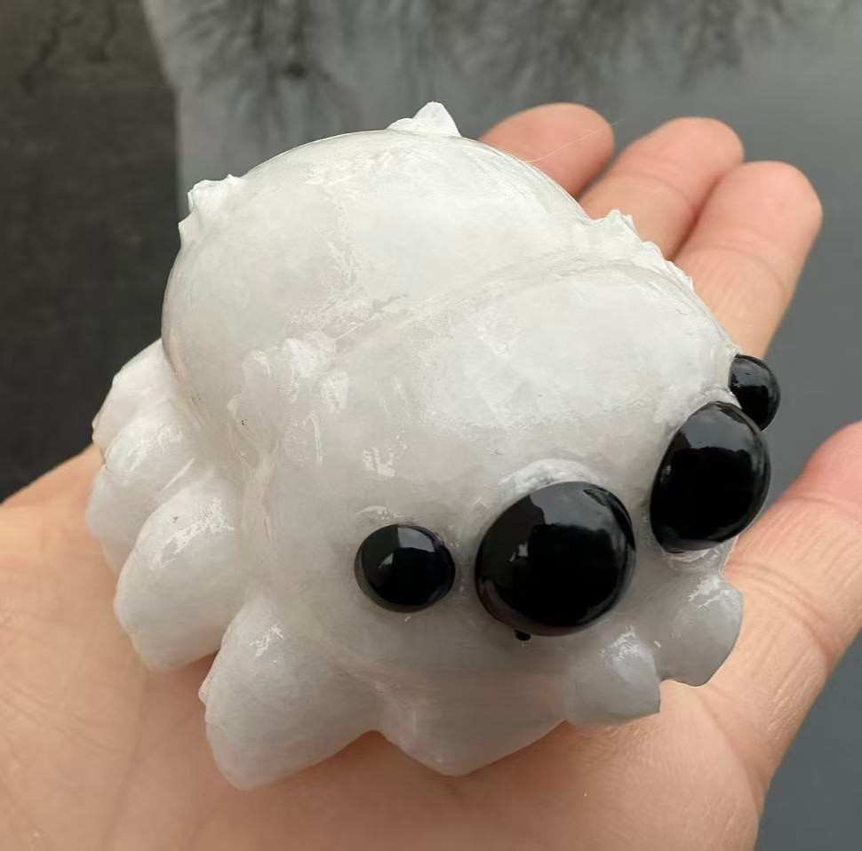 1pc Natural White Jade Quartz Carved Spider Skull Crystal Reiki Decor Gift