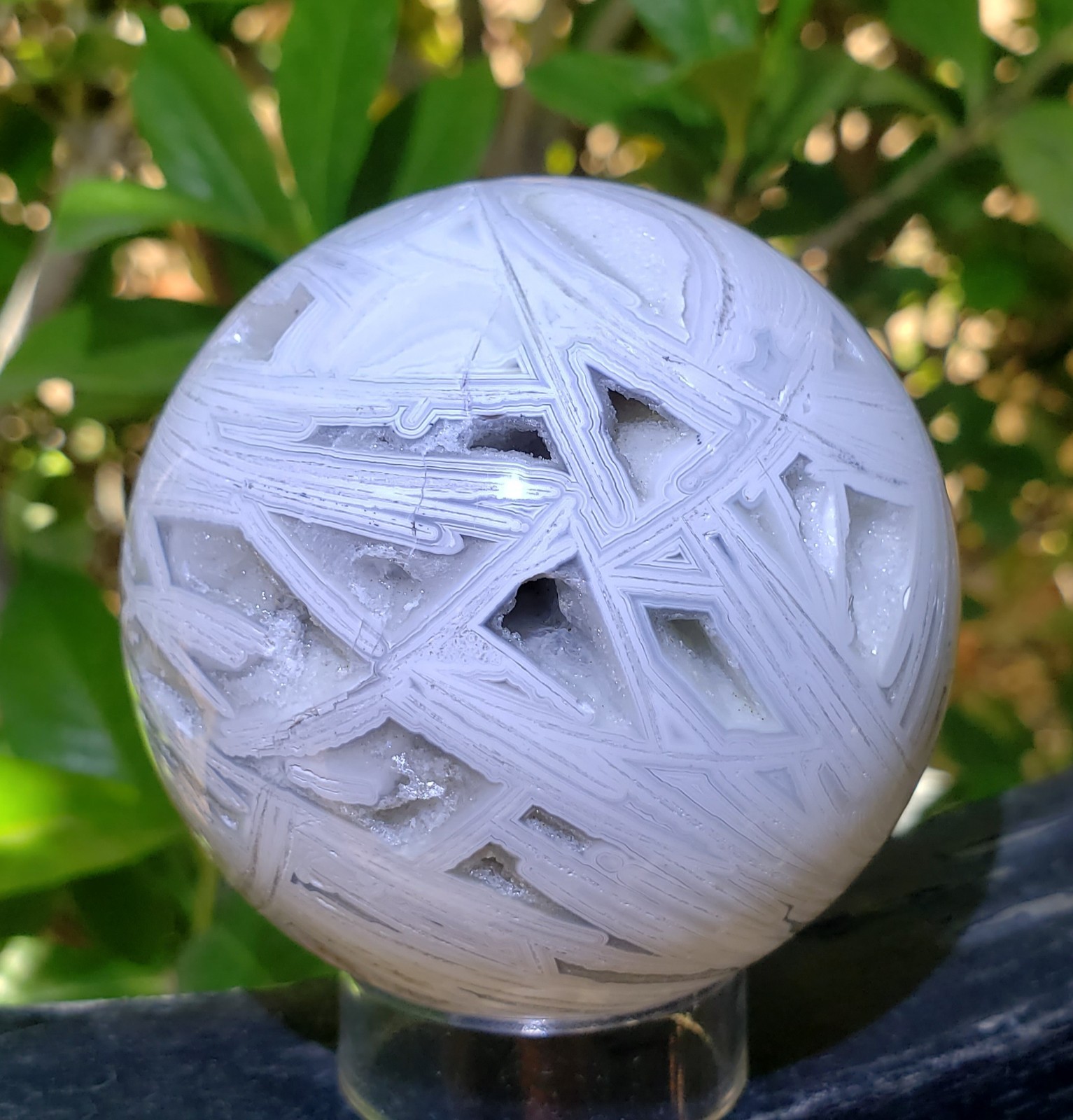 2.4″ White Lace Mexican Agate Sphere Open Druzy Sphere UV Phosphorescent