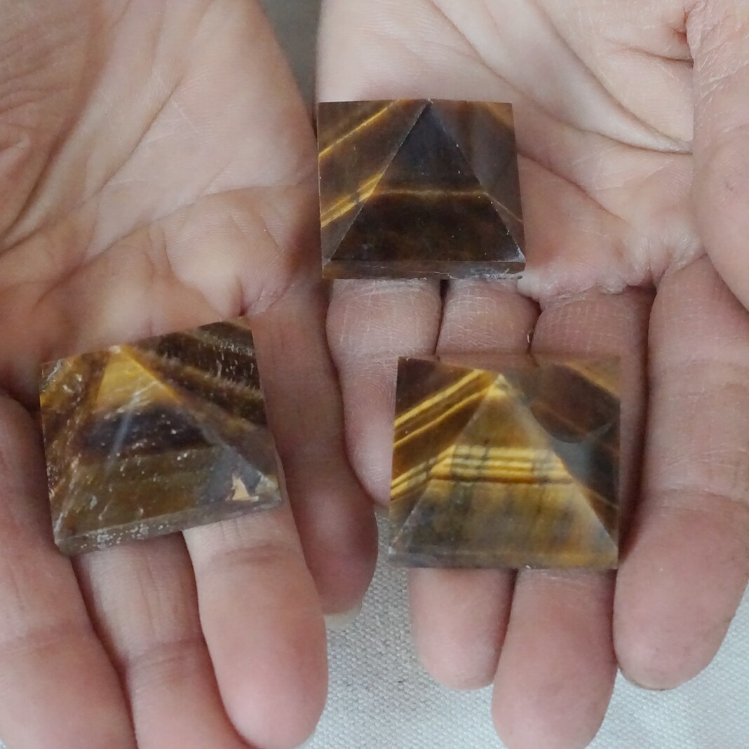 0.5LB 10Pcs Natural Tiger Eye Quartz Crystal Pyramids Points Polished Healing