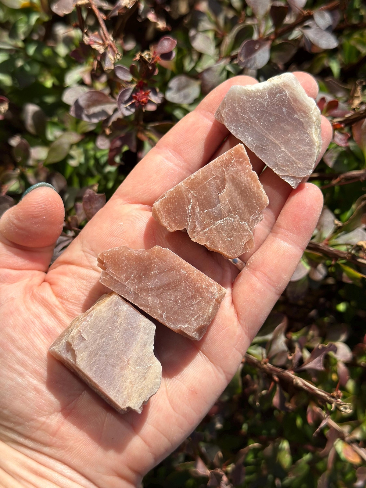 Raw Peach Moonstone Sunstone (Grade A), Natural Peach Moonstone from Sri Lanka