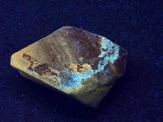 MULTICOLOR A++ FLUORESCENT CALCITE , HIDALGO MINING DISTRICT, ZIMAPAN, MEXICO
