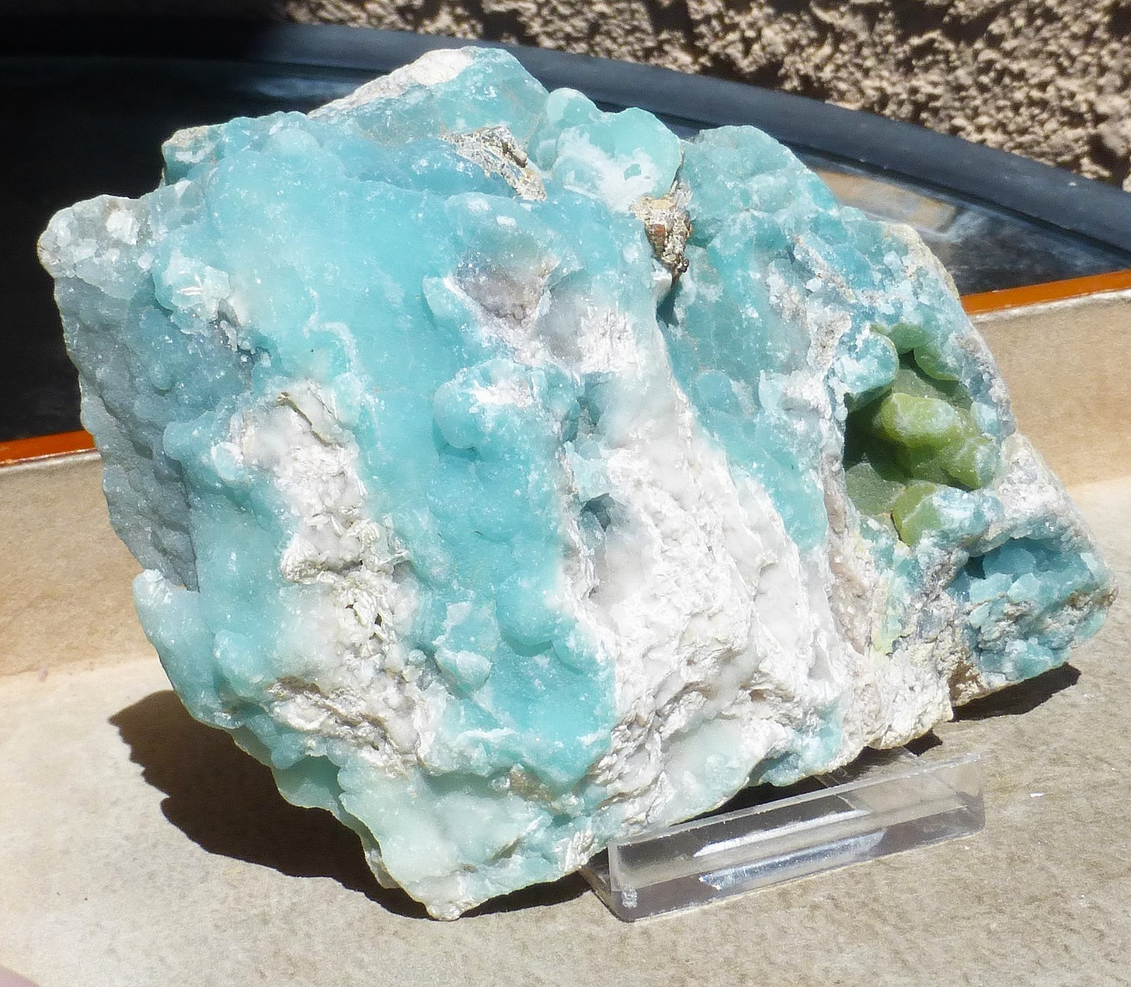 LARGE green Smithsonite cabinet specimen from El Refugio Mine Mexico 525 grams