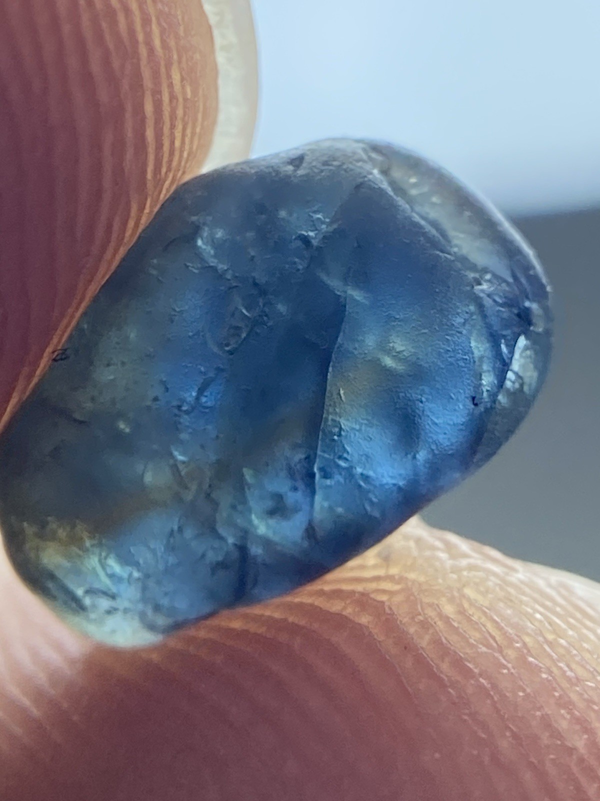 3 Carats Amazing Facet Grade Blue Teal Sapphire Rough Piece@Madagascar