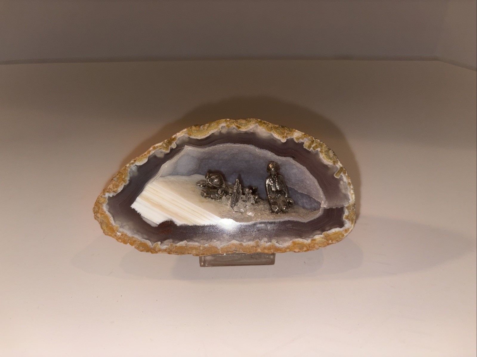Agate Geode Rock w/ Beach Sun Display 4” Lucite Base