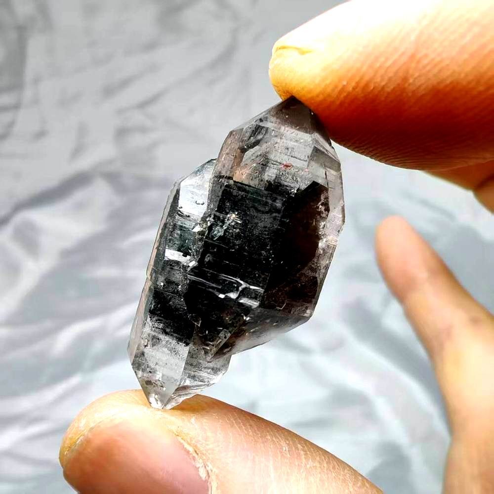 Herkimer Diamond Quartz Cluster DT Crystal w/ Hydrocarbon 8g 35-15mm
