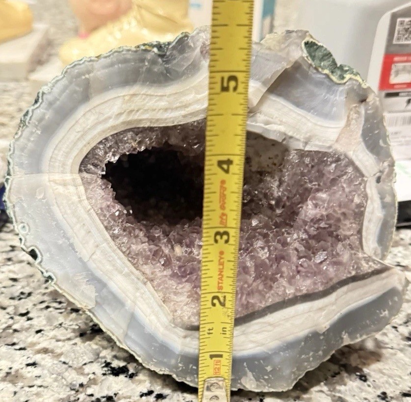 5lb 10oz Natural Amethyst Geode Quartz Crystal Cluster Mineral Specimen