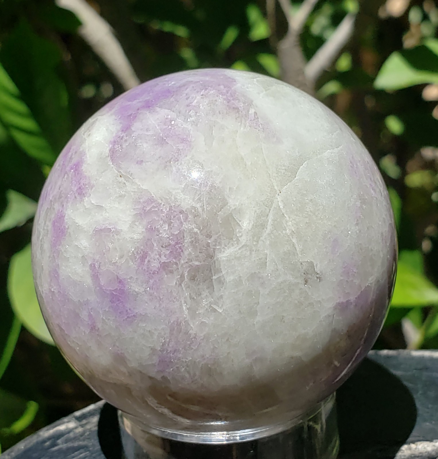 1.95″ Hackmanite Mineral Sphere Orb Ball STRONG UV, 186g or 6.56 oz