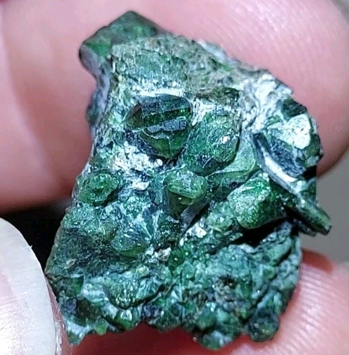 GORGEOUS ALEXANDRITE CHRYSOBERYL CLUSTER FROM ZIMBABWE