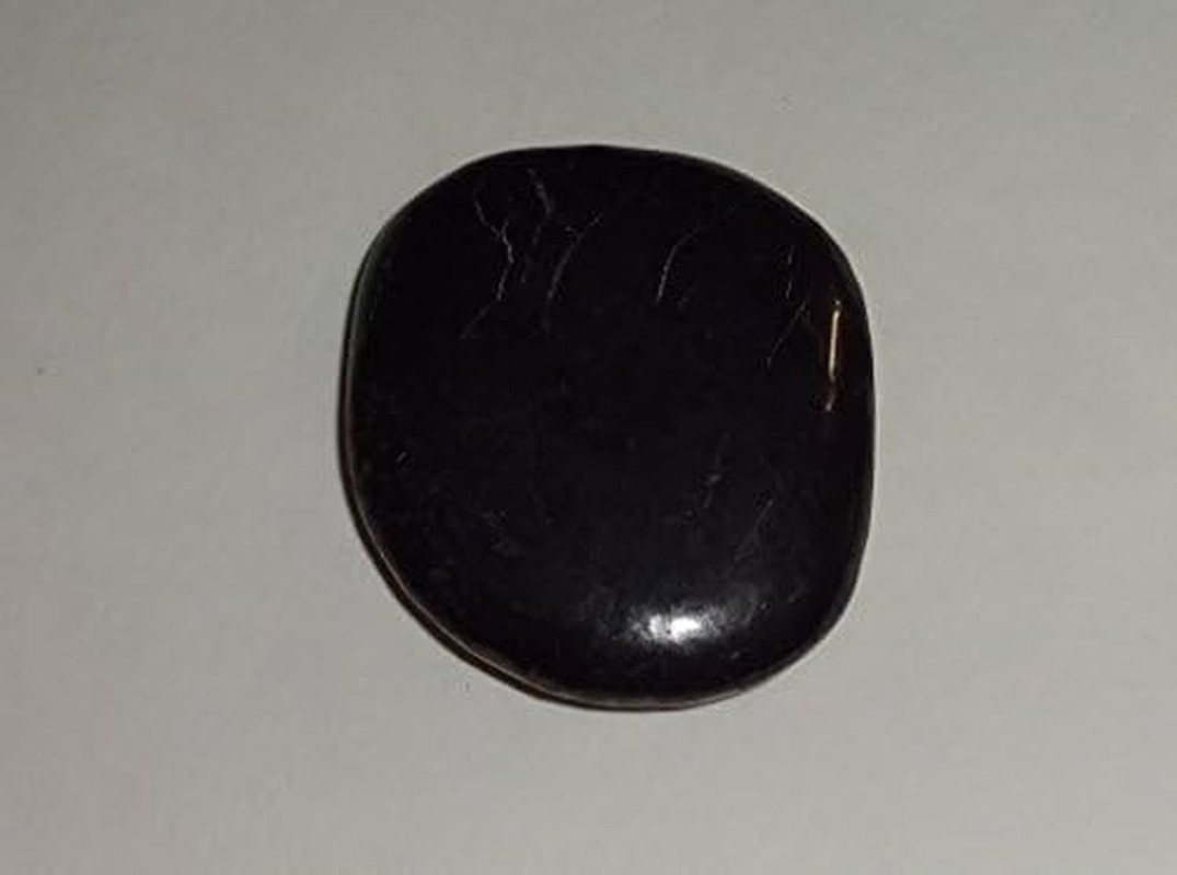 1Pc Premium Shungite Crystal Healing Gemstone Smooth Polished Flat Worry Stone