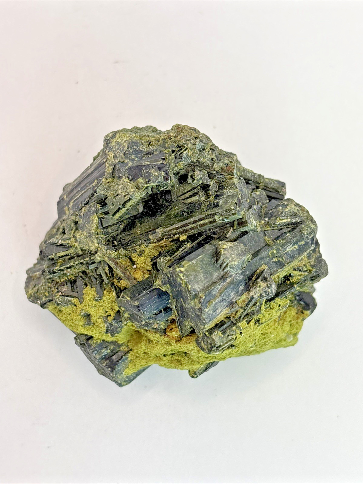 Beautiful Green Epidote Crystal Specimen 206 Grams