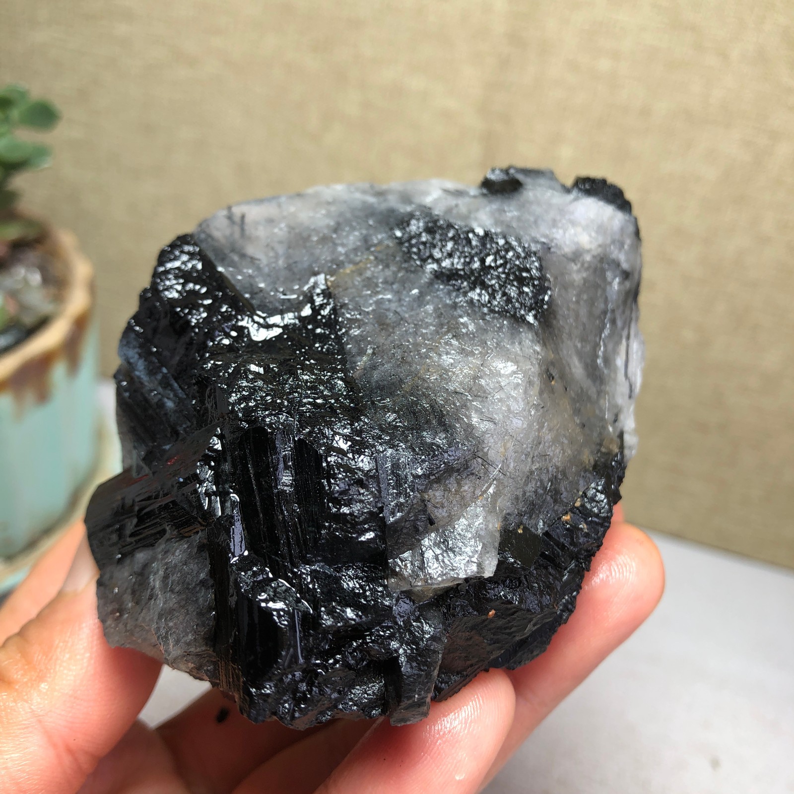 252g Natural tourmaline Crystal paragenesis gemstone original Specimen A4822