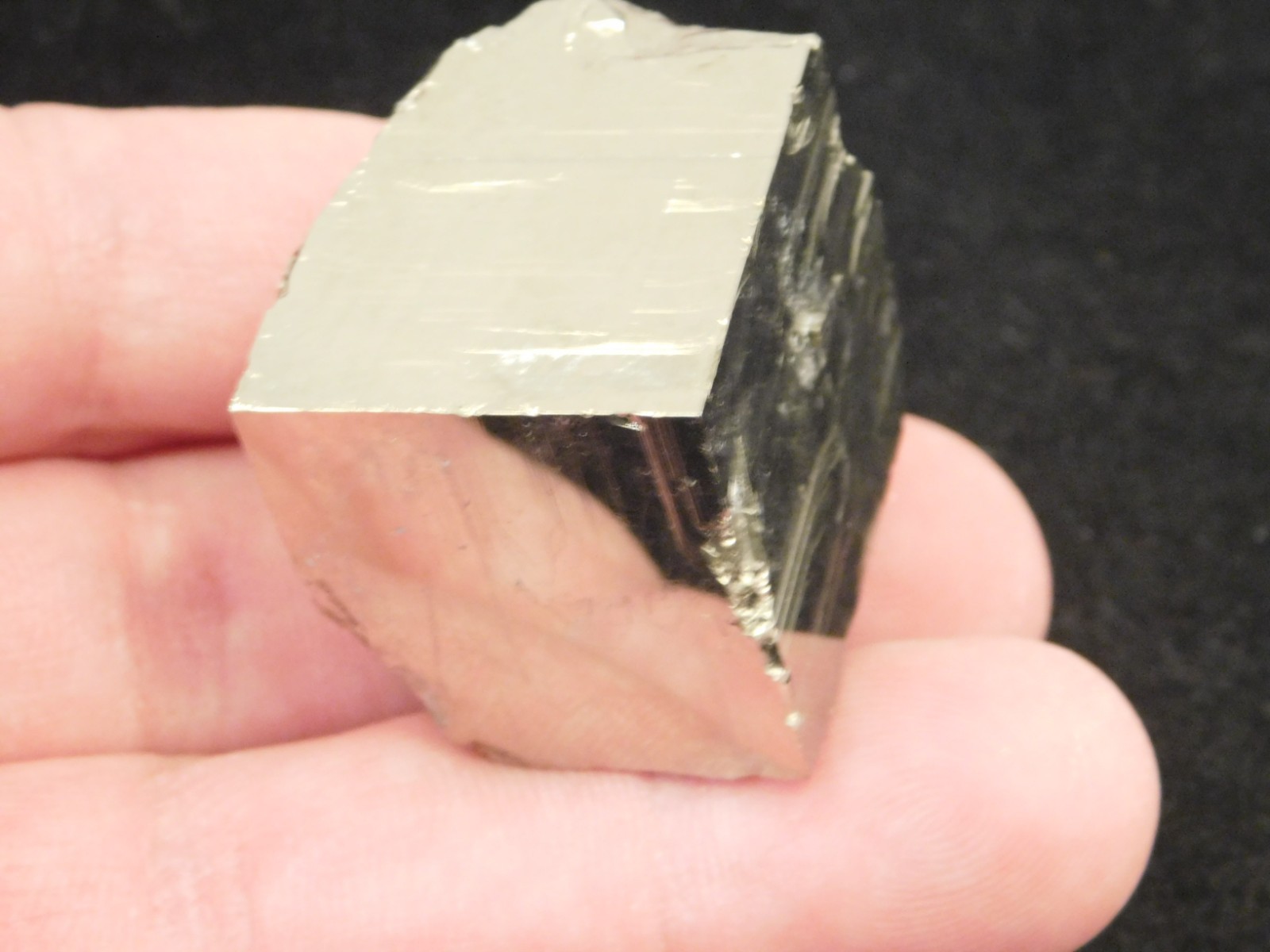 Pyrite CUBE 100% Natural Huanzala Mine Peru 101gr