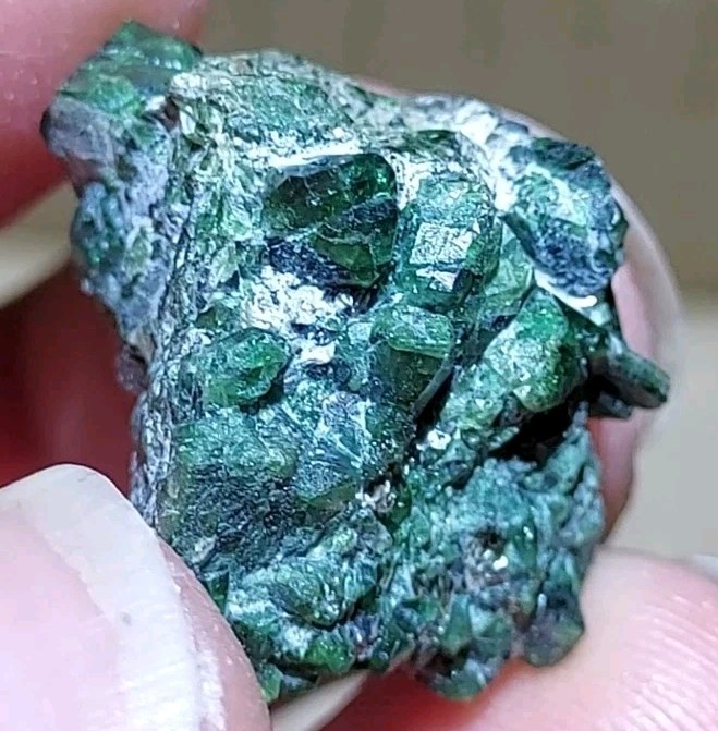GORGEOUS ALEXANDRITE CHRYSOBERYL CLUSTER FROM ZIMBABWE