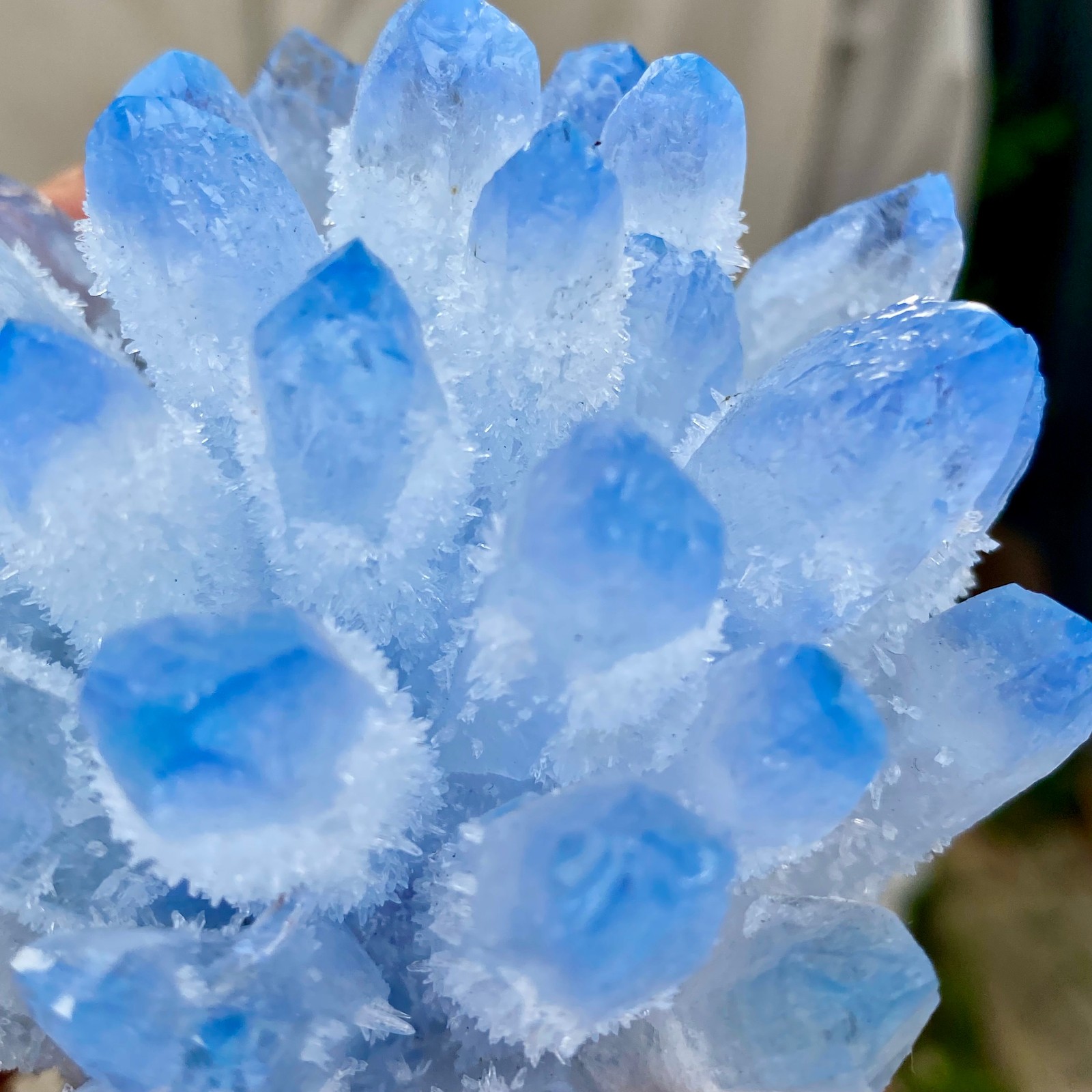 423G New find blue phantom crystal quartz cluster mineral specimen healing