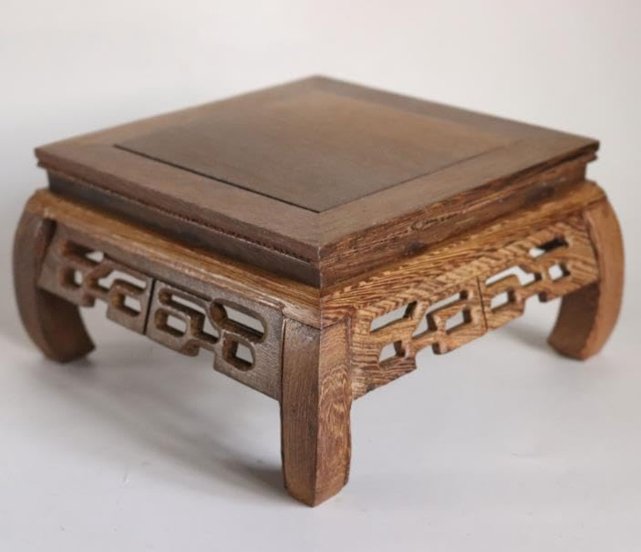 Square Grey Jichimu Wood Stand Oriental Style, 7.5X7.5X4.1 Inches LWH Plant Flow