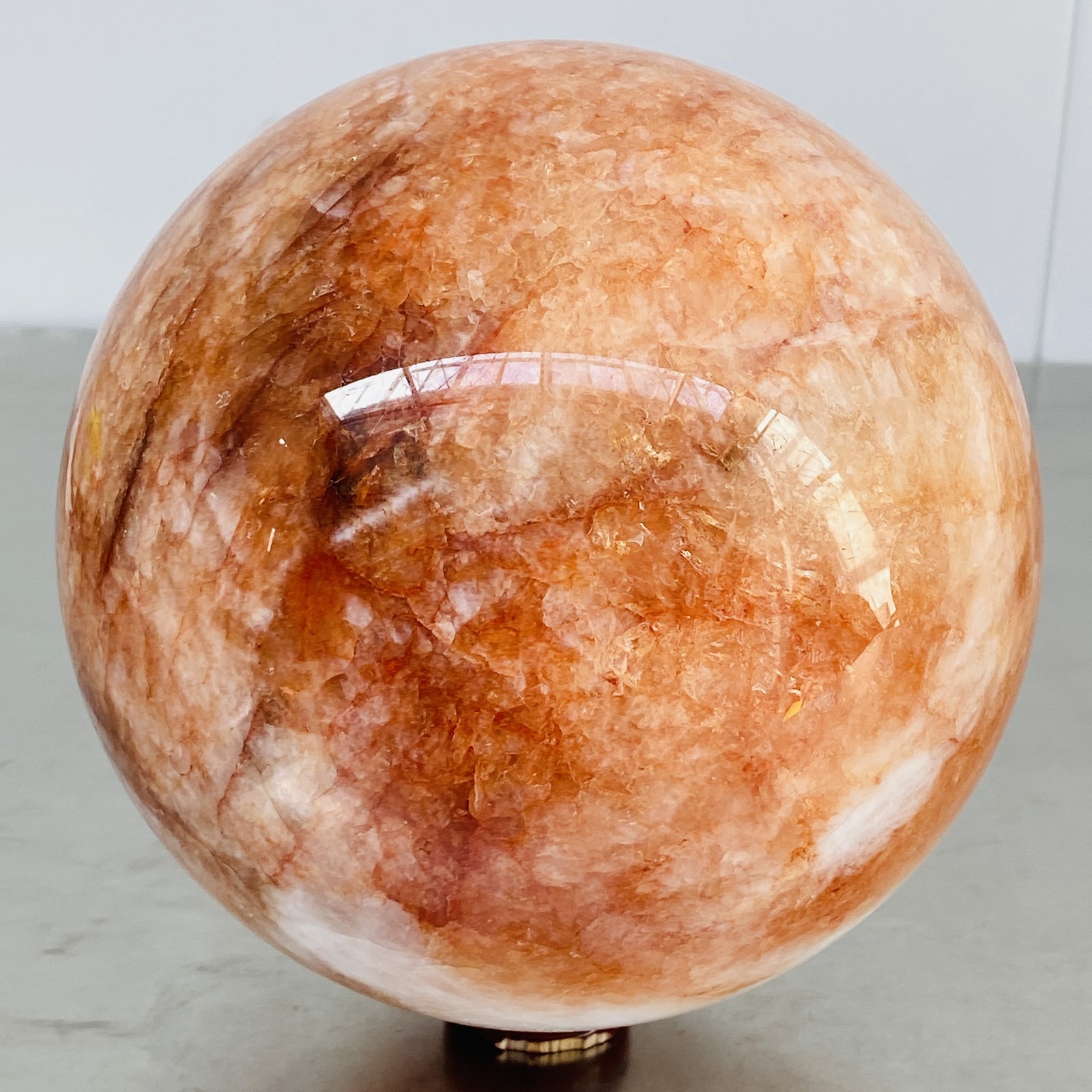 Natural Red Glue Flower Quartz Sphere Crystal Ball Healing 5820G