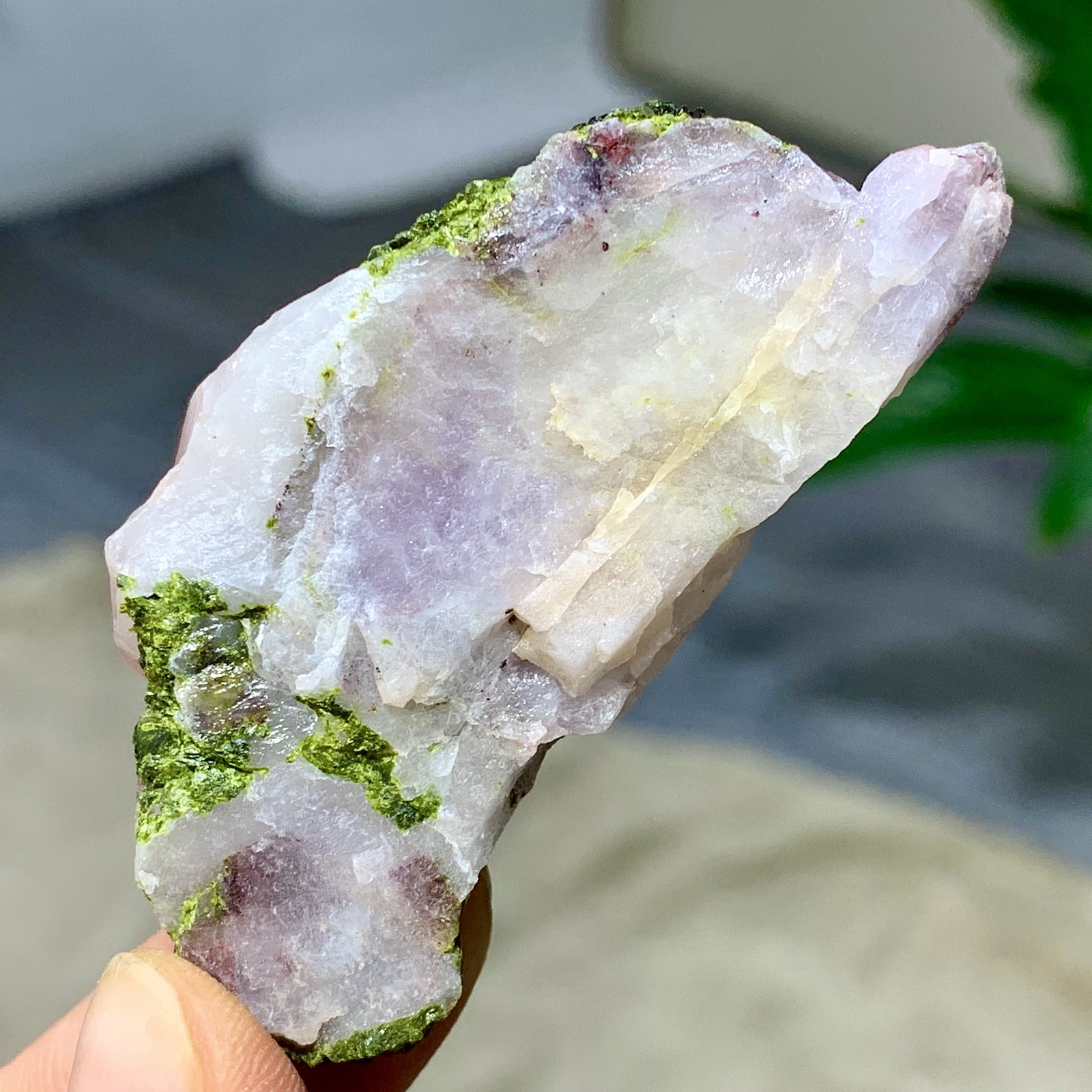 41G Natural beautiful epidote quartz with garden Crystal mineral symbiosis
