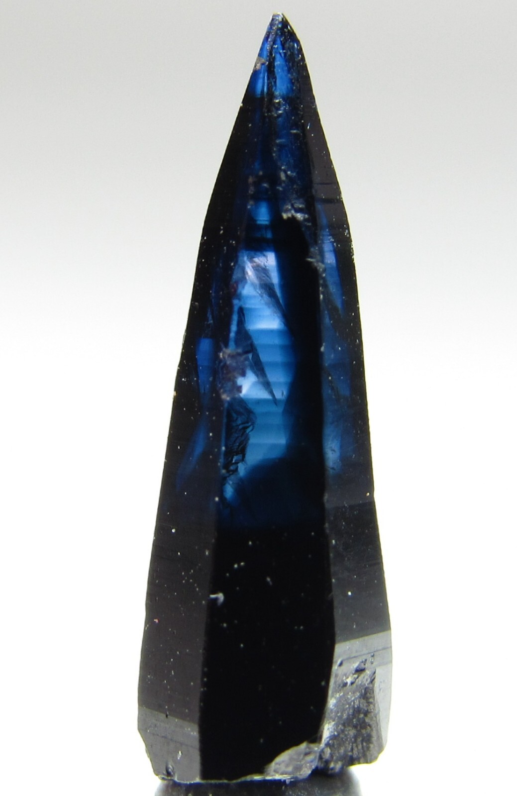 EXTRAORDINARY ELONGATED POINTY GEM WINZA SAPPHIRE CRYSTAL!!! WINZA TANZANIA