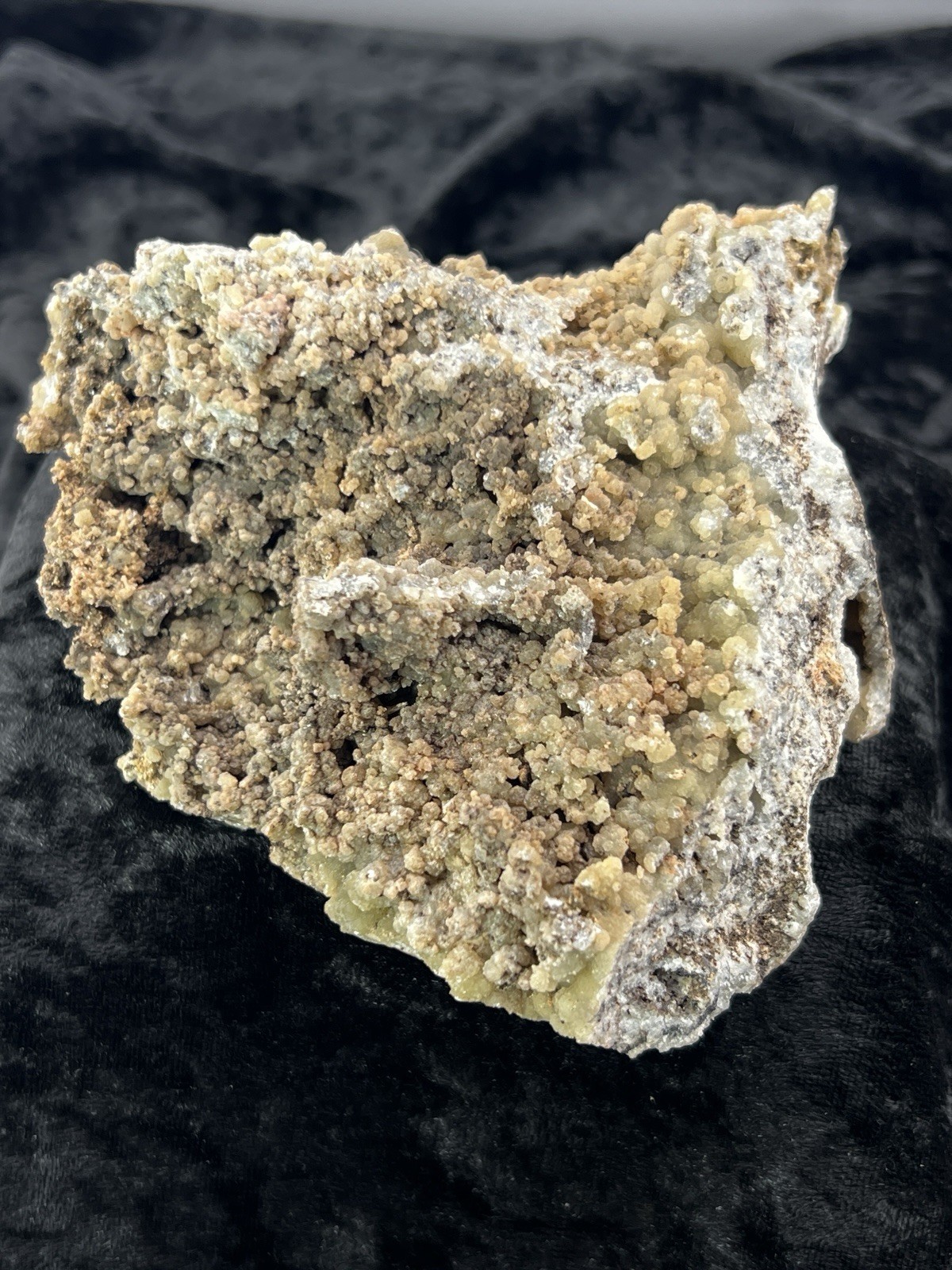 Smithsonite on Sphalerite with UV Calcite Ojuela Mine, Mexico. 1 LB. 13.7 oz