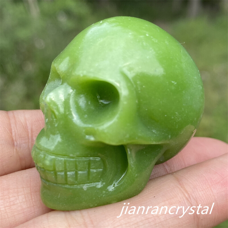 1.5″ Green Luminous Stone Skull Hand Carved Skull Healing decoration Gift 1pc