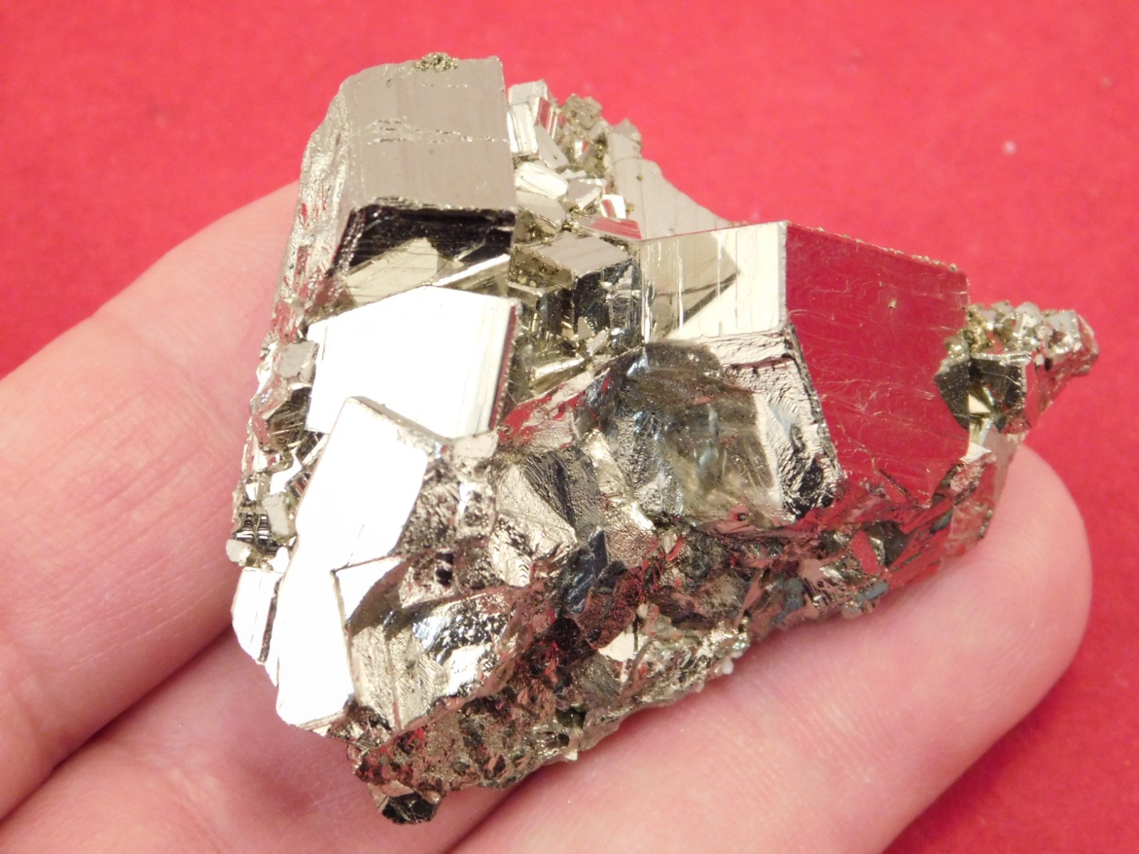 Smaller PYRITE Crystal CUBE Cluster! Nice and 100% Natural Peru 74.6gr