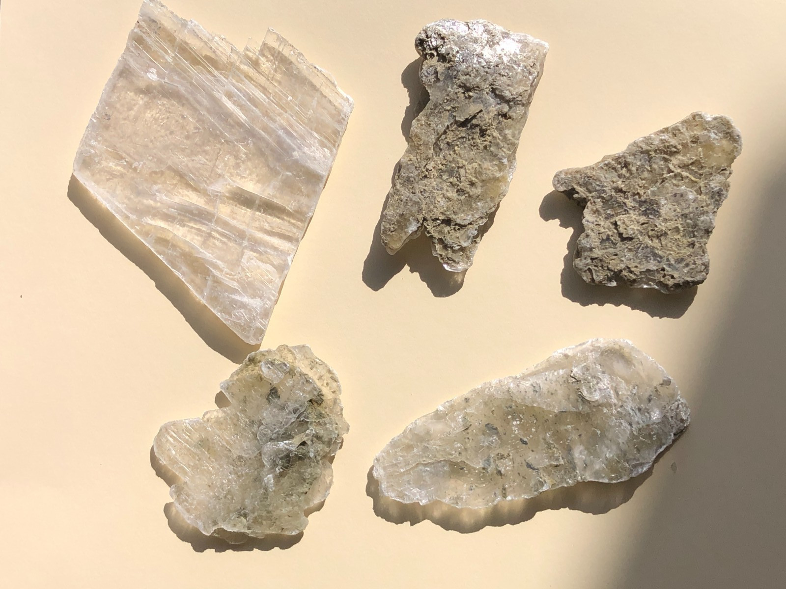Lot of 5 Natural selenite gypsum mineral specimens 208.8 grams healing