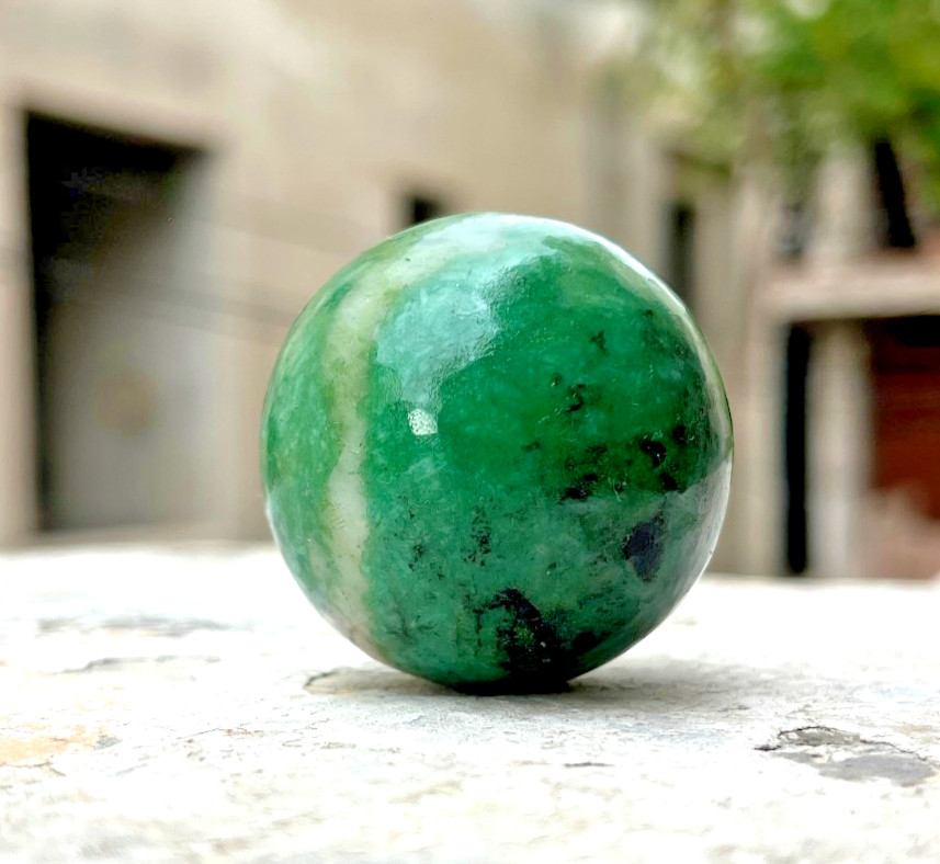 Natural Emerald Sphere 38mm 60g Rare Crystal Ball Healing Stone Decor Gift