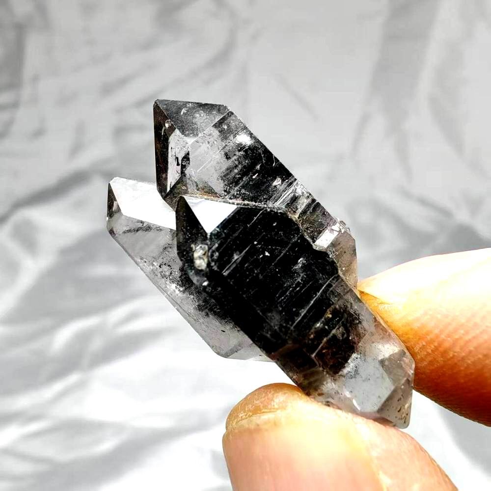 Herkimer Diamond Quartz Cluster DT Crystal w/ Hydrocarbon 8g 35-15mm